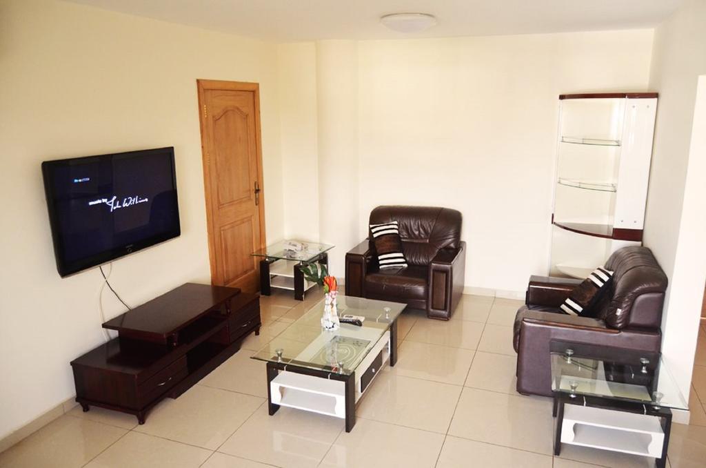Mensvic Grand Hotel Acra Quarto foto